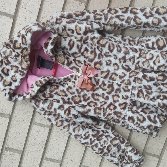 Leopard Coat* - Picture 4 of 11